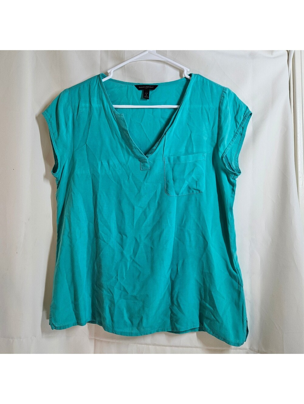 Banana Republic Petite Silk Blouse in Turquoise, Size Small
